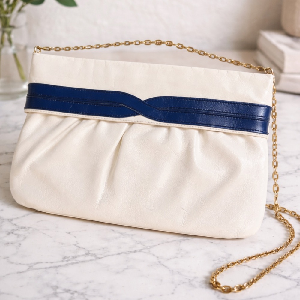Chic Vintage White and Blue Leather Purse